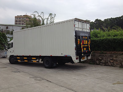 尾板安裝尺寸的重要性及正確操作方法