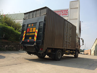 貨車鋁制尾板，提高運輸效率與安全性的新時代選擇