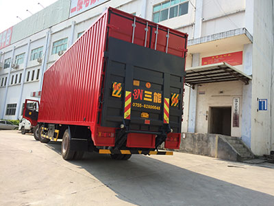 廂式貨車帶尾板，貨物運輸的新選擇